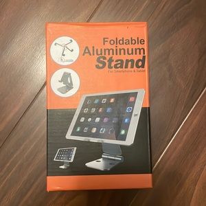 Foldable Aluminum Stand for smartphones and tablets